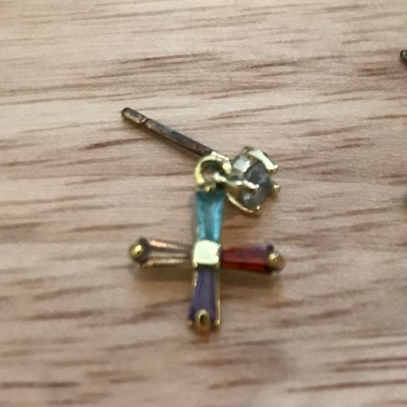 Local Eclectic Earrings - Picture 4 of 4